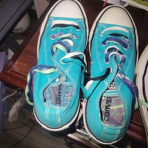 Mens size 6 women's size 8 Converse